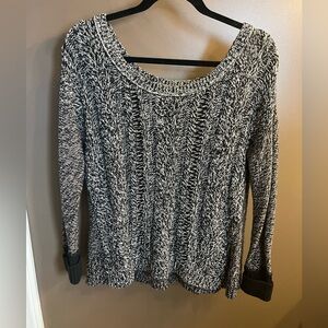 Gray American Eagle Outfitters Monochrome Knit Sweater size M
